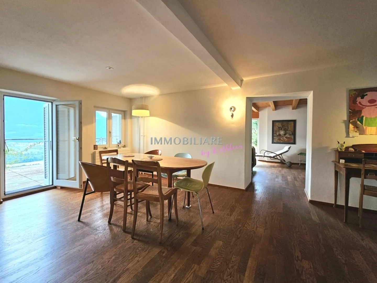 Ein besonderer Rückzugsort inmitten der Reben: saniertes Tessiner Haus - Foto 8 von 13