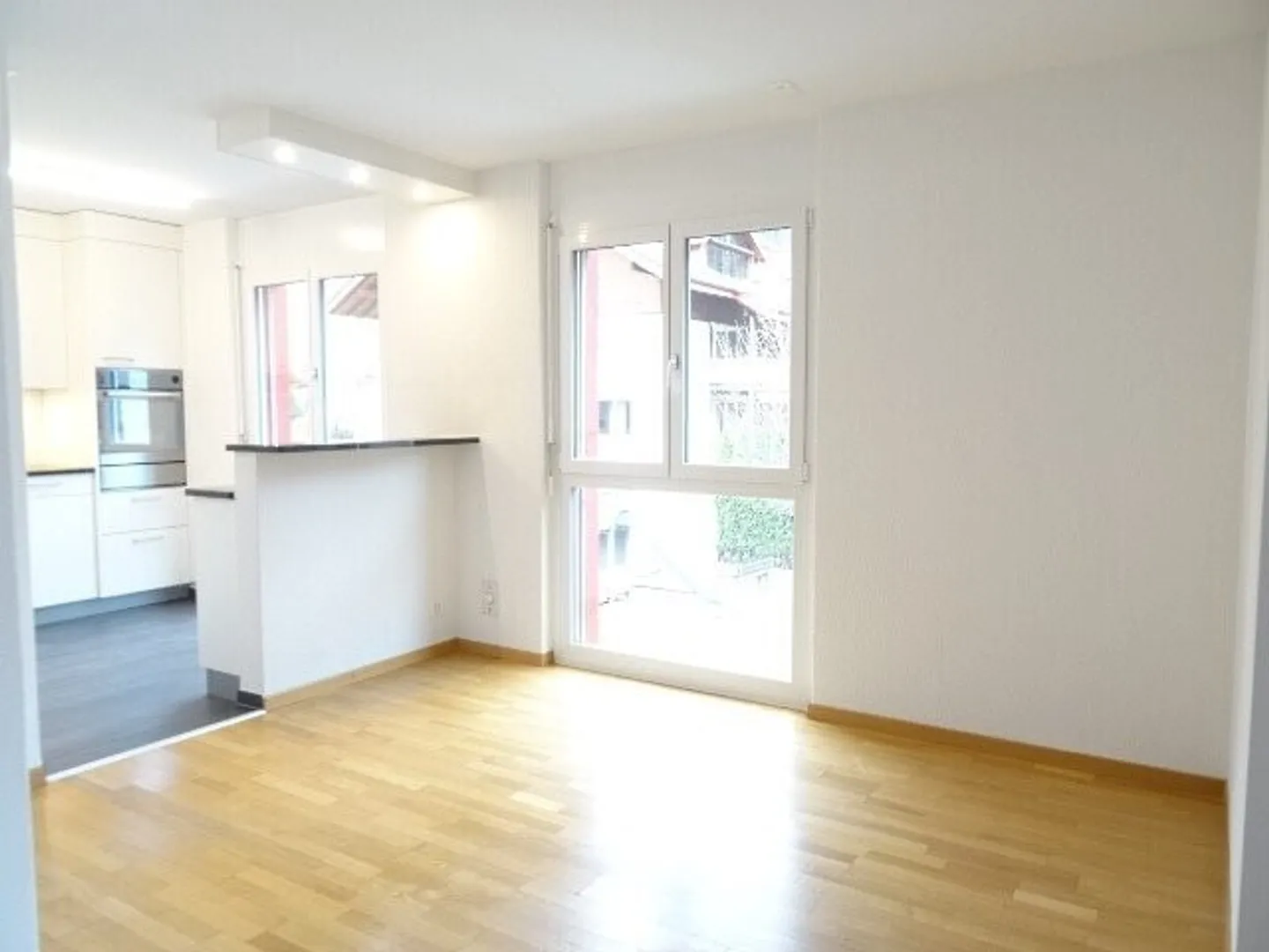 Modern 4.5-room apartment on the 1st floor at 101 m² - Photo 4 of 11