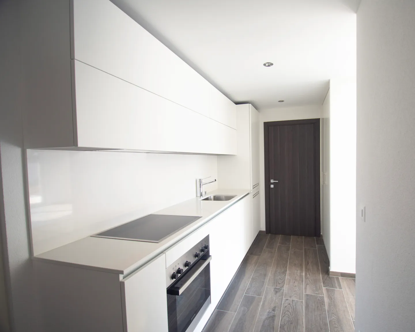 Modern 2.5-room apartment on the lower ground floor - Photo 1 of 5