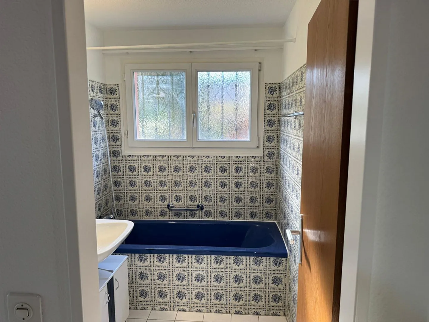 Charmante 3.5 Zimmer Wohnung mit grossem Balkon - Foto 10 von 13