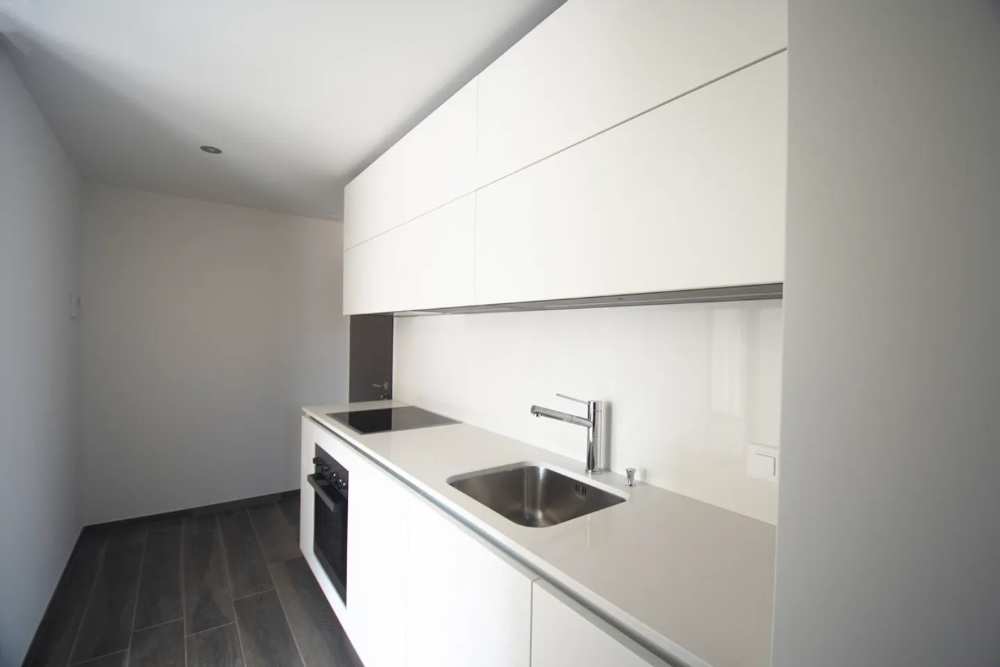 Modern 2.5-room apartment on the lower ground floor - Photo 2 of 5