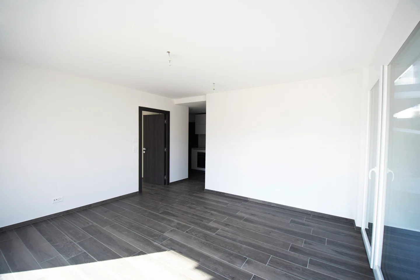 Modern 2.5-room apartment on the lower ground floor - Photo 4 of 5