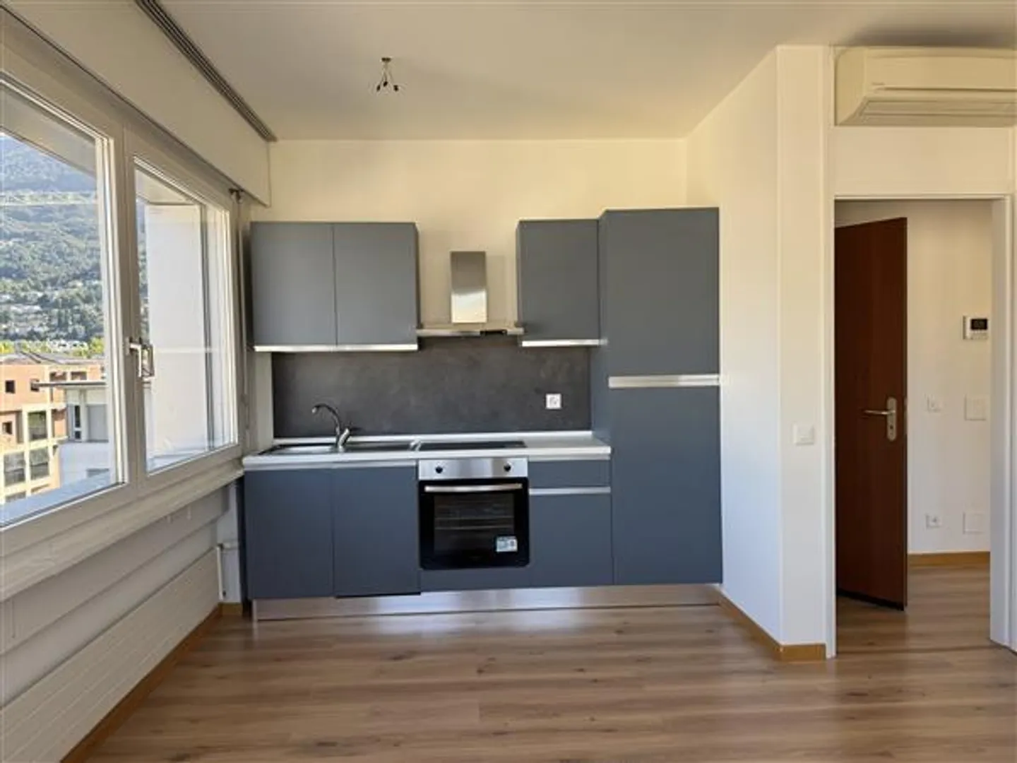 Lugano: Appartamento arredato  2.5 locali - Foto 6 di 8