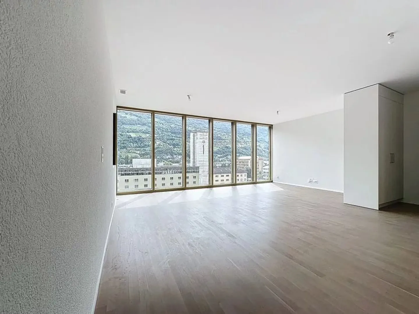 Charmant appartement 2.5 pièces - Photo 1 sur 8