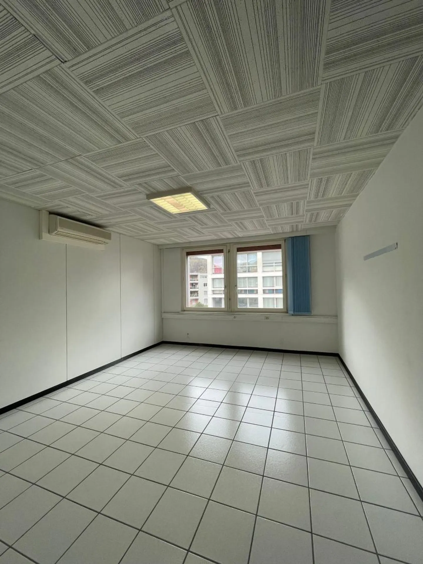 Your commercial space in Rivera - Photo 5 of 6