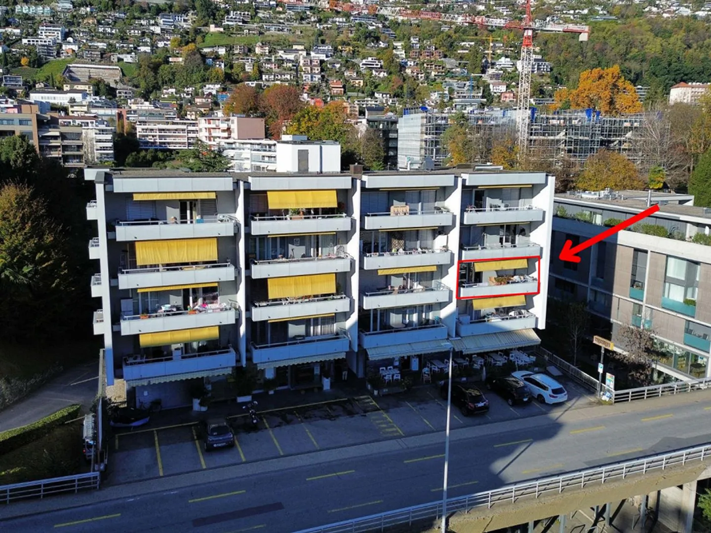4,5-Zimmer-Wohnung im zweiten Stock, mit Außenstellplatz | Appartam... - Foto 2 di 4