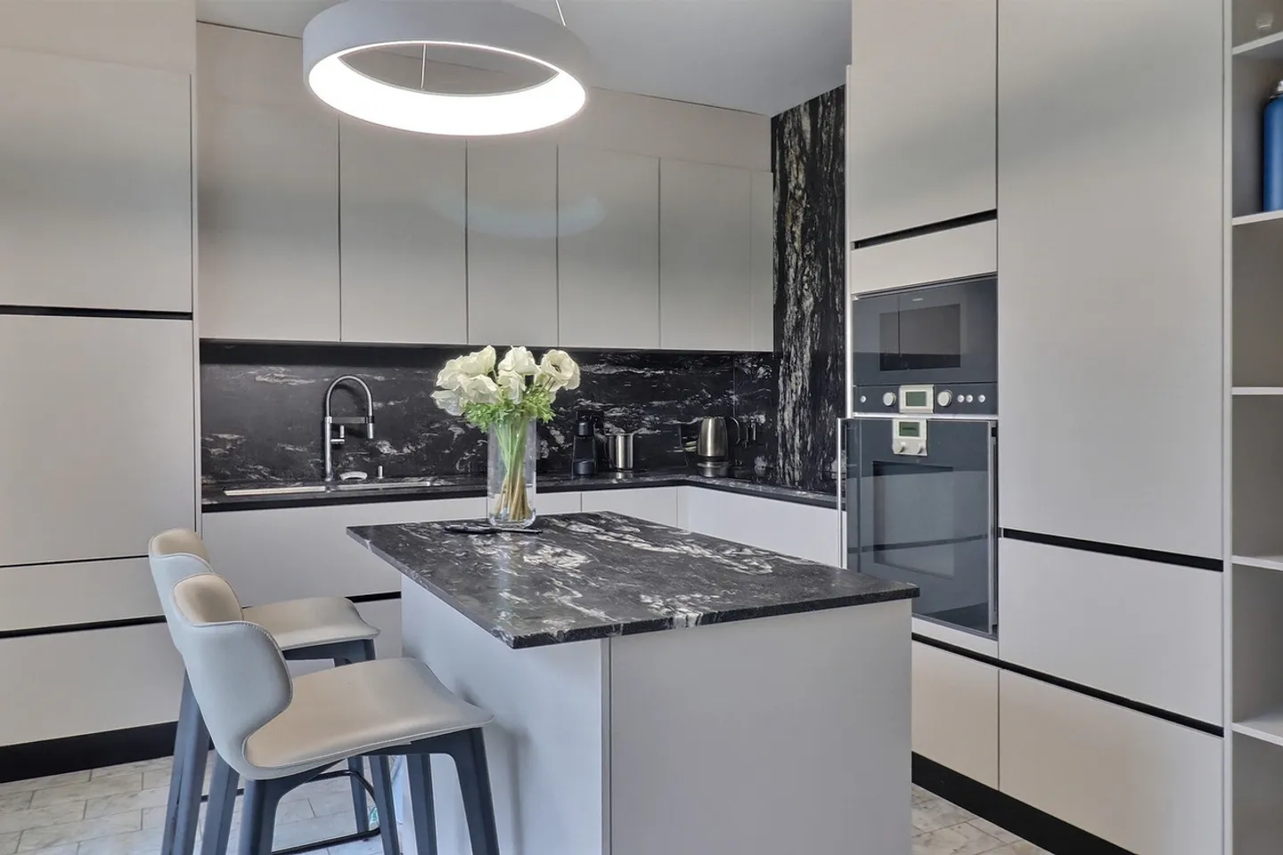 Magnificent master villa with swimming pool - Close to St-Sulpice - Photo 6 of 11