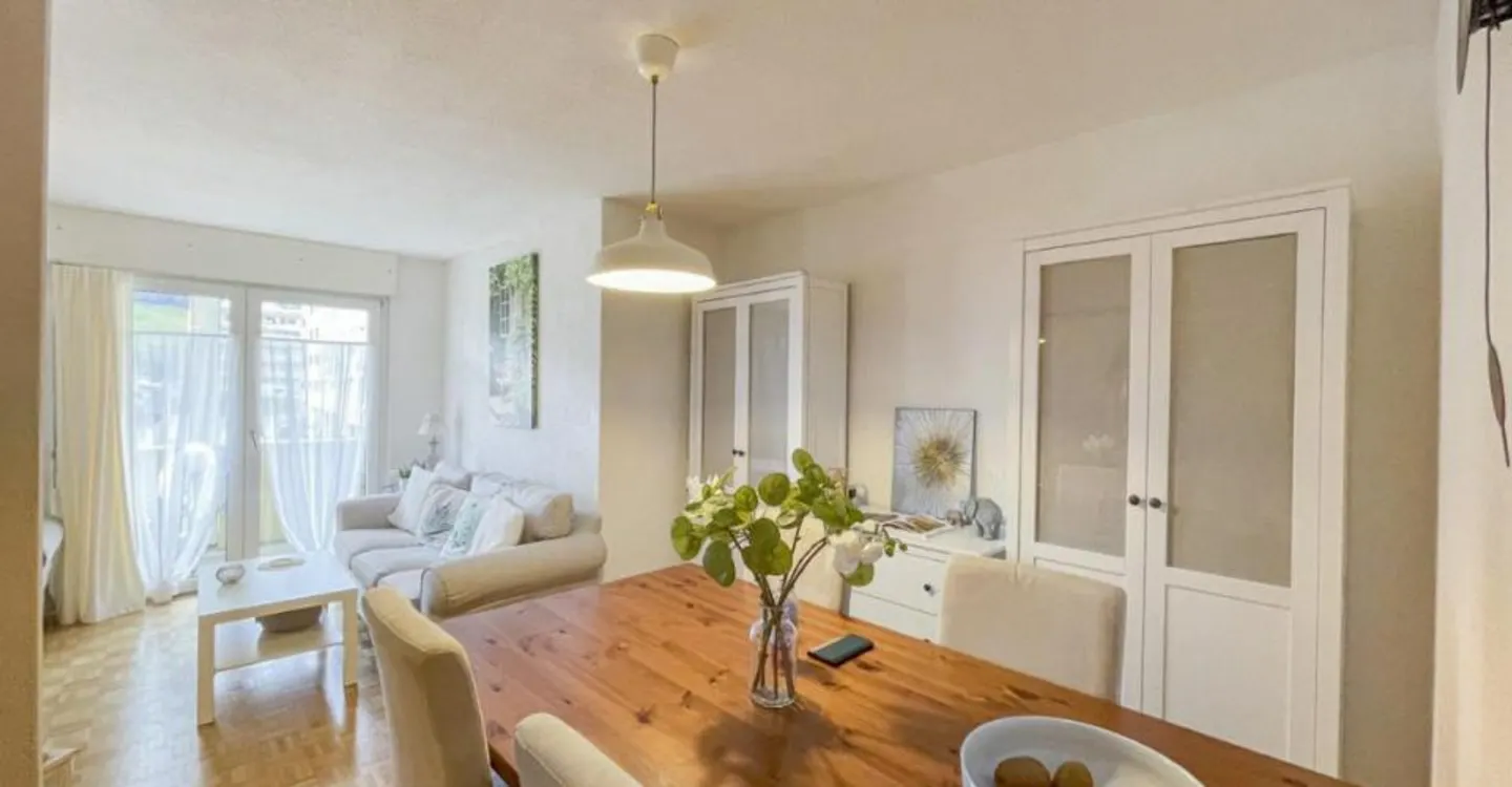 APPARTEMENT 3.5 PIÈCES AVEC BALCON – DÉJÀ LOUÉ, RENDEMENT IMMÉDIAT POUR INVESTISSEUR - Photo 4 sur 12