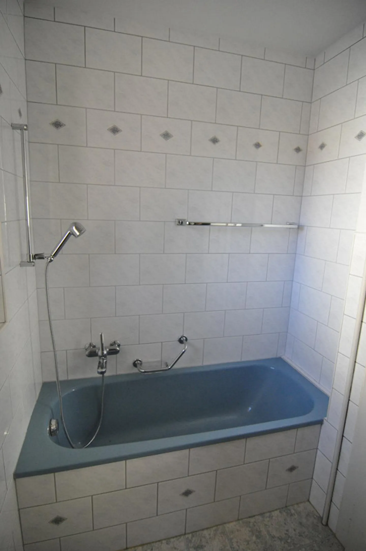 Sunny 3-room apartment - Photo 7 of 10