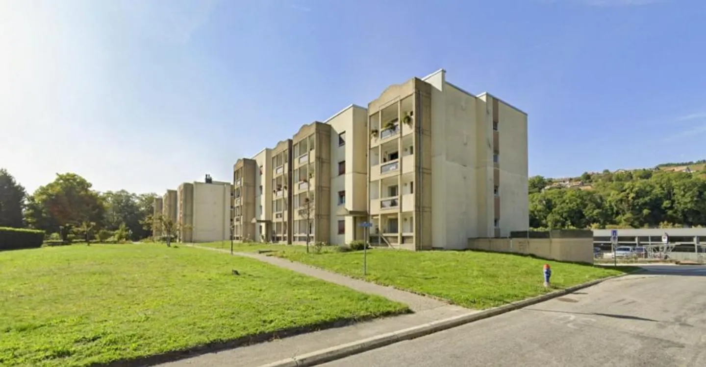APPARTEMENT 3.5 PIÈCES AVEC BALCON – DÉJÀ LOUÉ, RENDEMENT IMMÉDIAT POUR INVESTISSEUR - Photo 9 sur 12