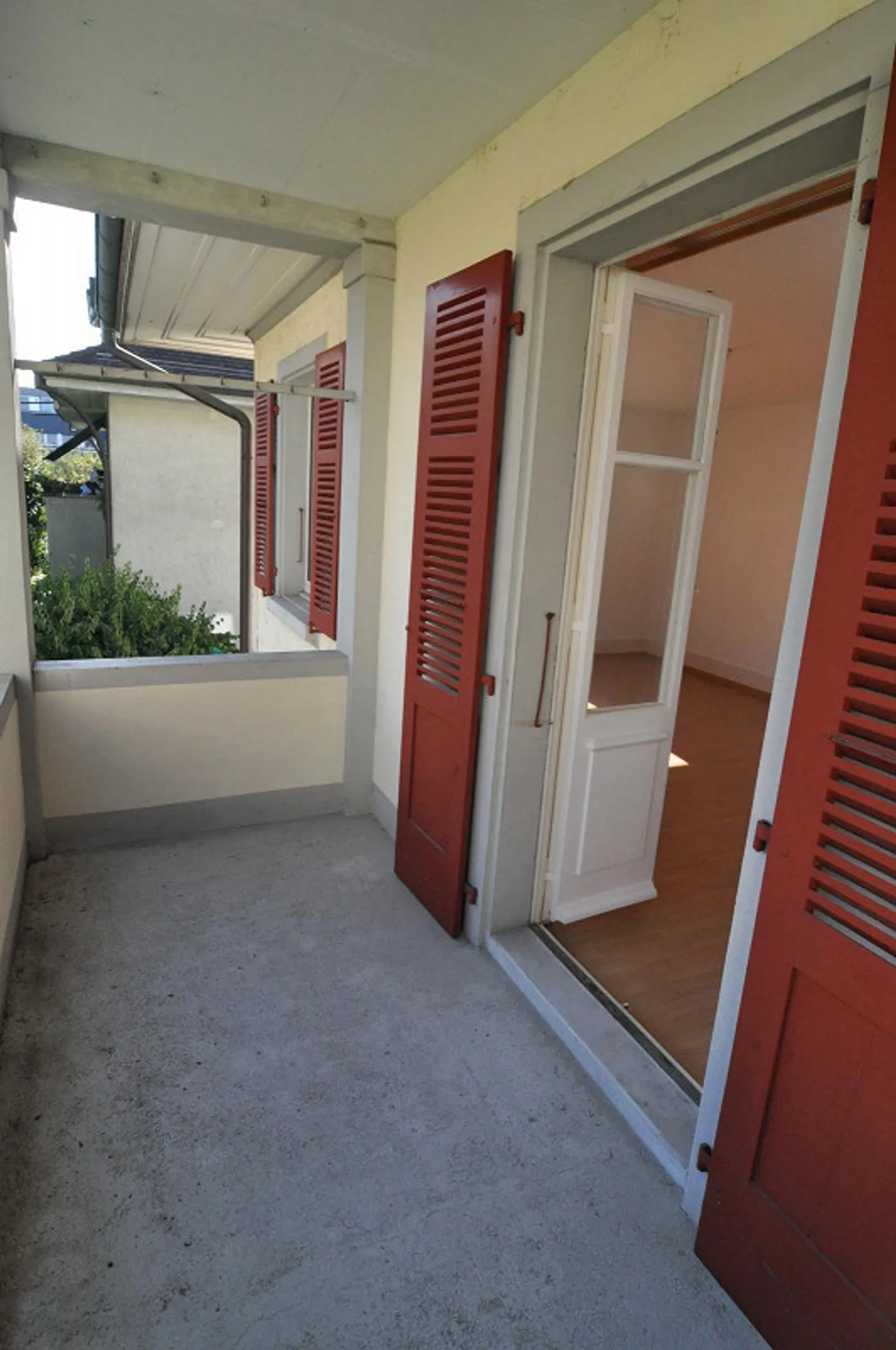 Sunny 3-room apartment - Photo 9 of 10