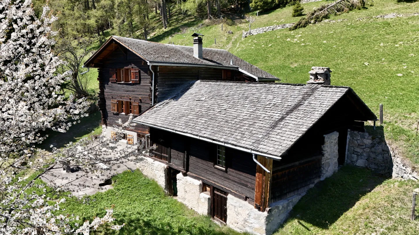 Charmantes Chalet mit Bergblick - Foto 2 von 16