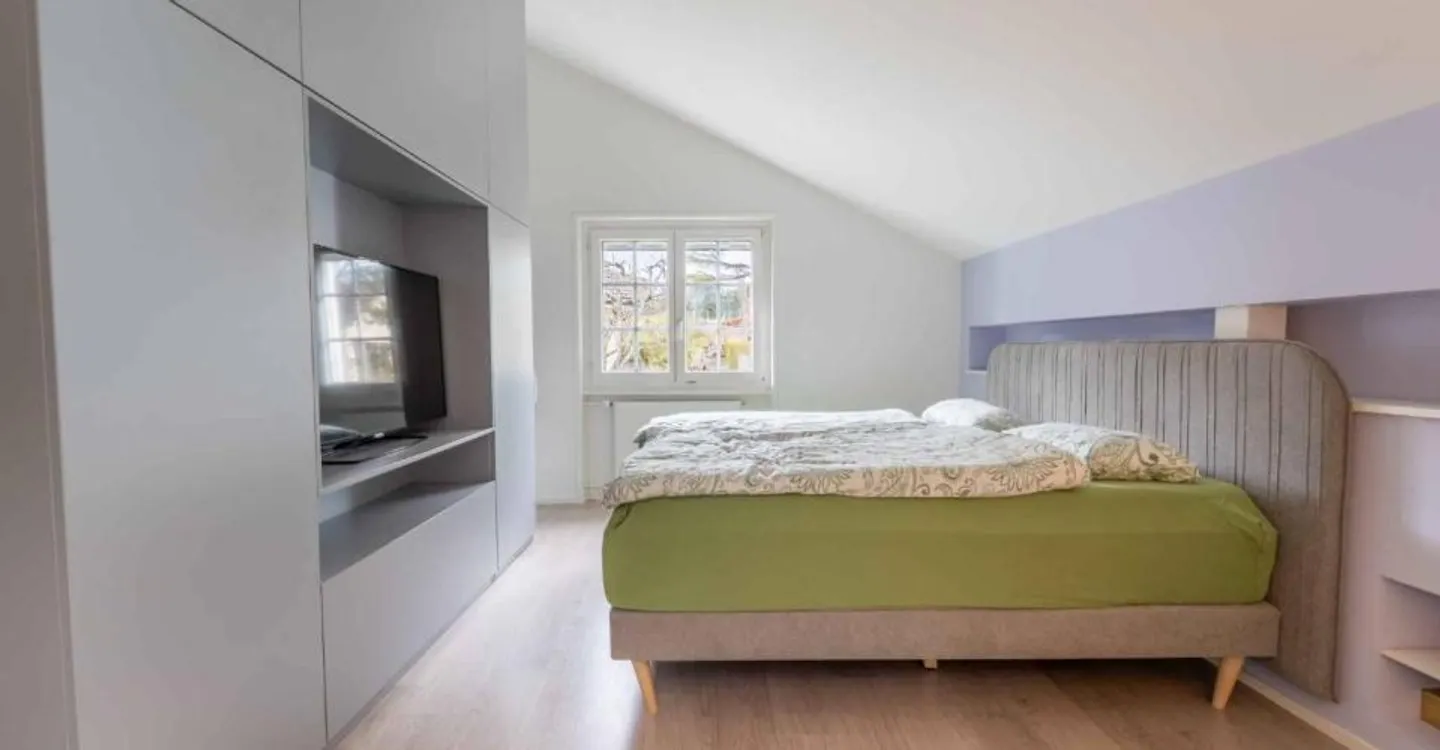 Splendida villa indipendente di 5,5 locali con vista panoramica sulle Alpi - Foto 7 di 11