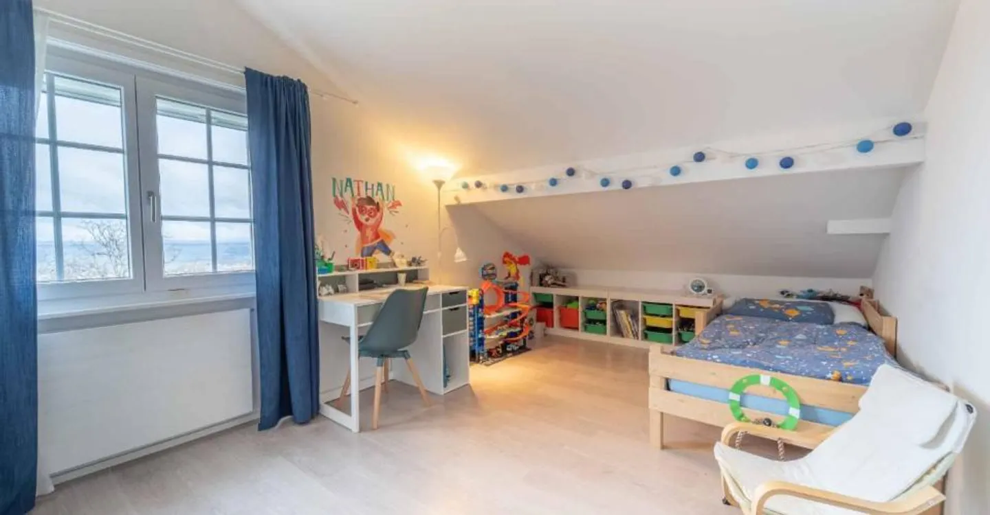 Splendida villa indipendente di 5,5 locali con vista panoramica sulle Alpi - Foto 8 di 11
