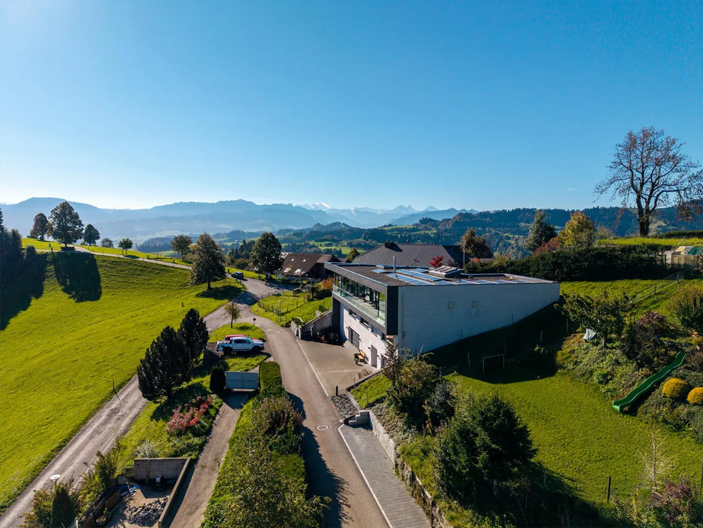 Refuge de Vie Luxueux avec Technologie Intelligente - Photo 3 sur 4