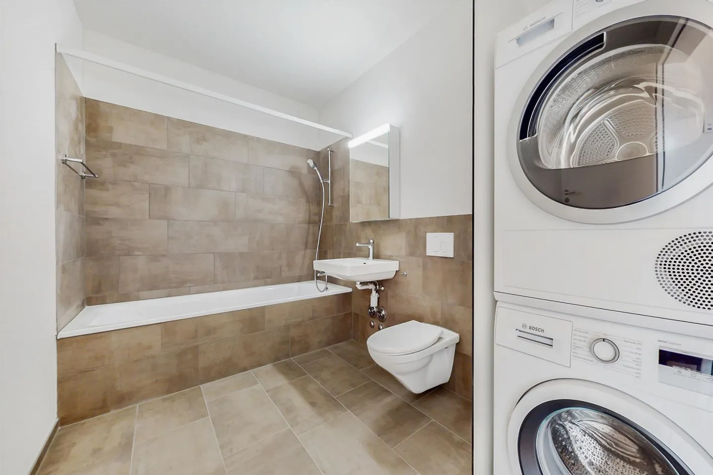 Modern apartment in Neuhausen am Rheinfall - Photo 2 of 9