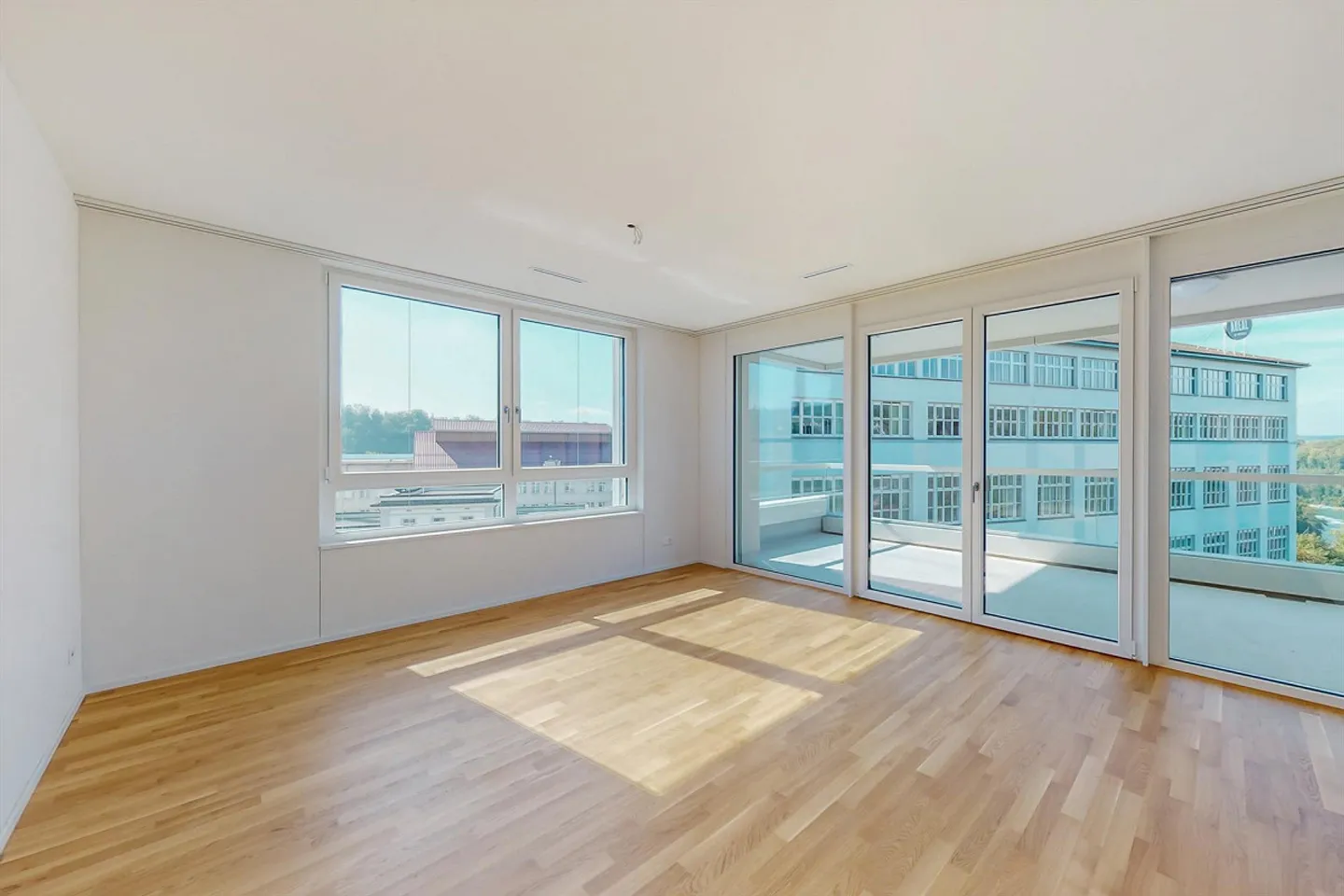 Modern apartment in Neuhausen am Rheinfall - Photo 4 of 9