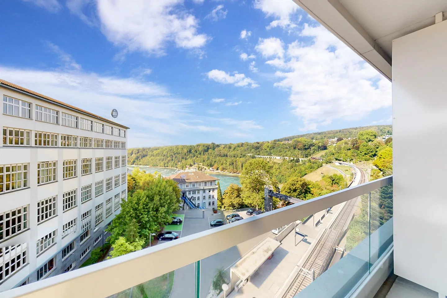 Modern apartment in Neuhausen am Rheinfall - Photo 8 of 9