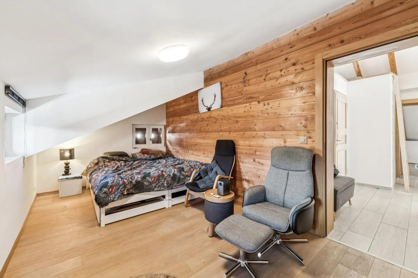 Herrliches renoviertes Dachgeschoss - Atemberaubende Aussicht auf die Alpen - Foto 11 von 13