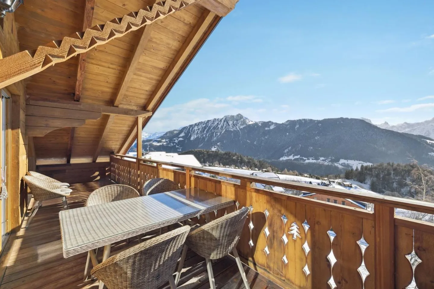 Herrliches renoviertes Dachgeschoss - Atemberaubende Aussicht auf die Alpen - Foto 10 von 13