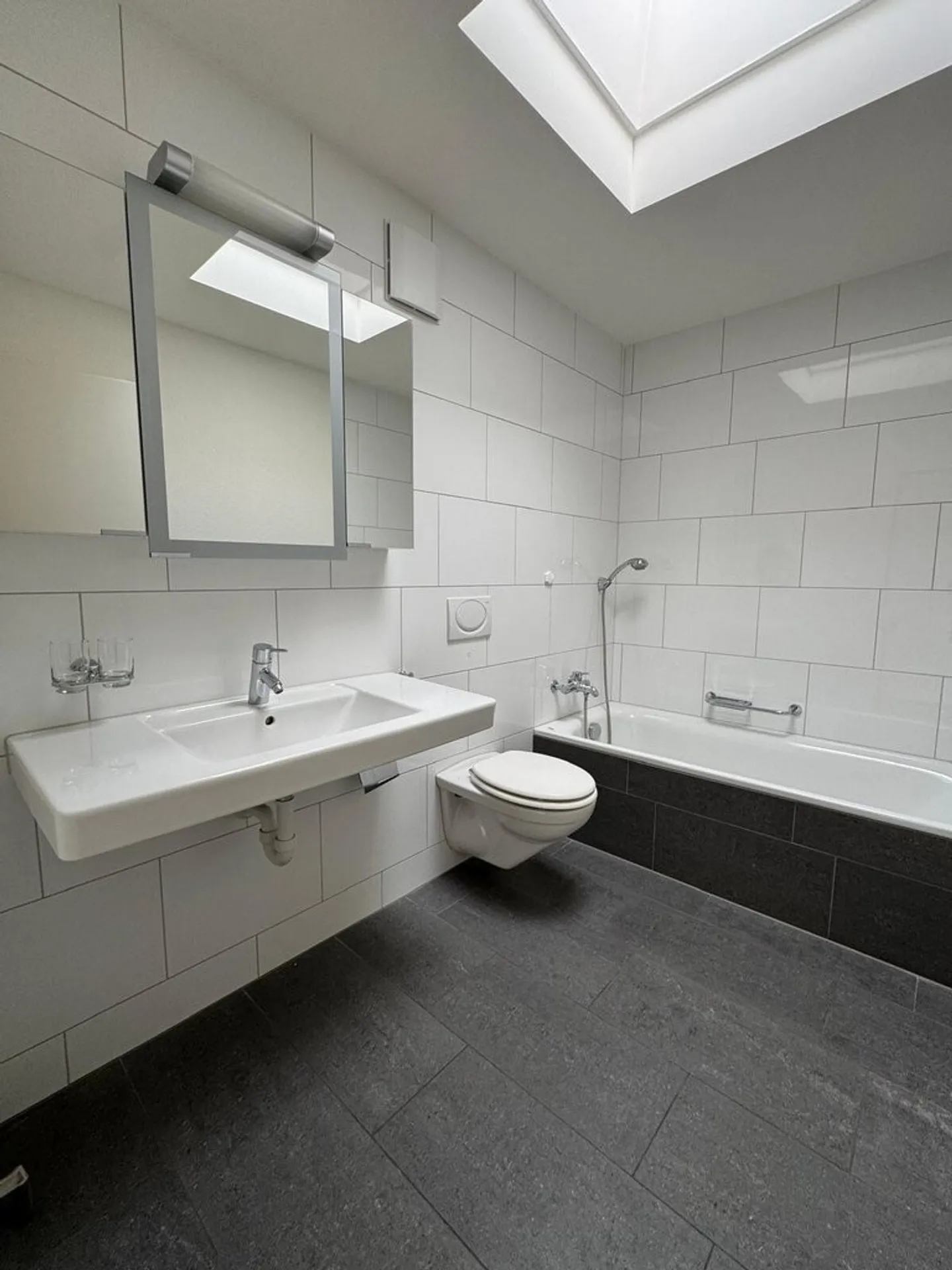 Ici attend votre nouveau chez-vous - Photo 8 sur 12