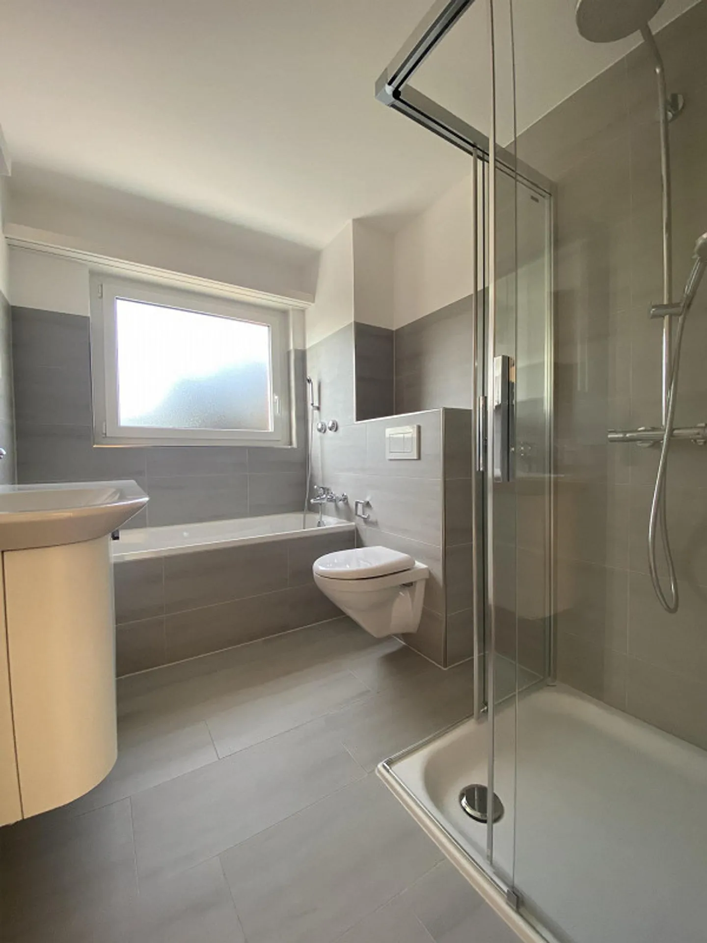 Move in and feel at home - Your new home in Gossau - Photo 3 of 13