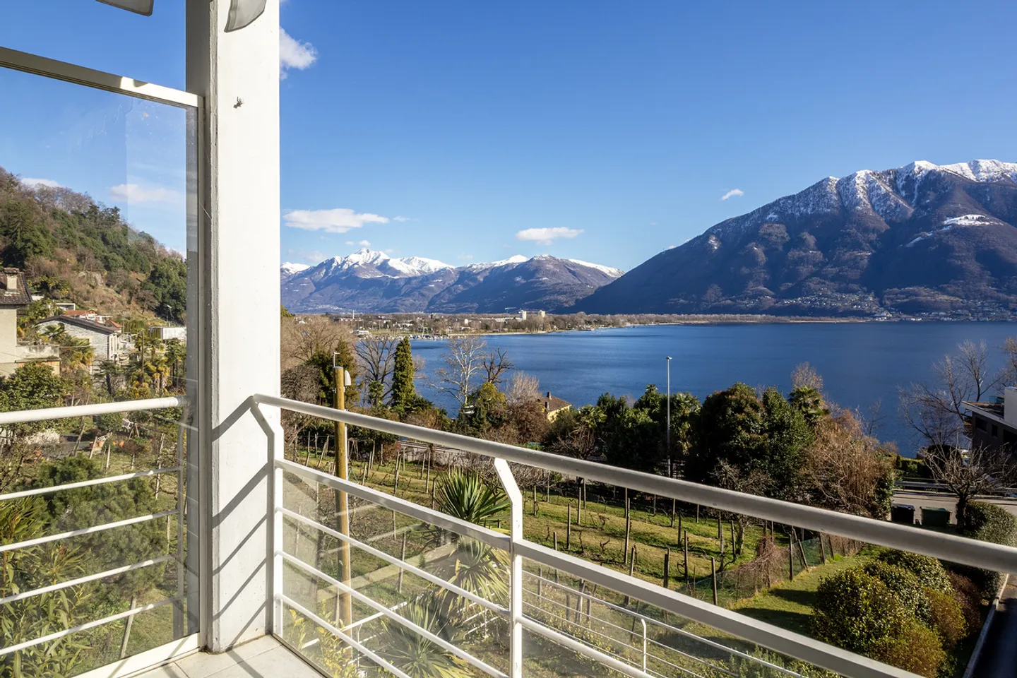 Appartement spacieux avec vue sur le lac au cœur de Minusio - Photo 1 sur 11