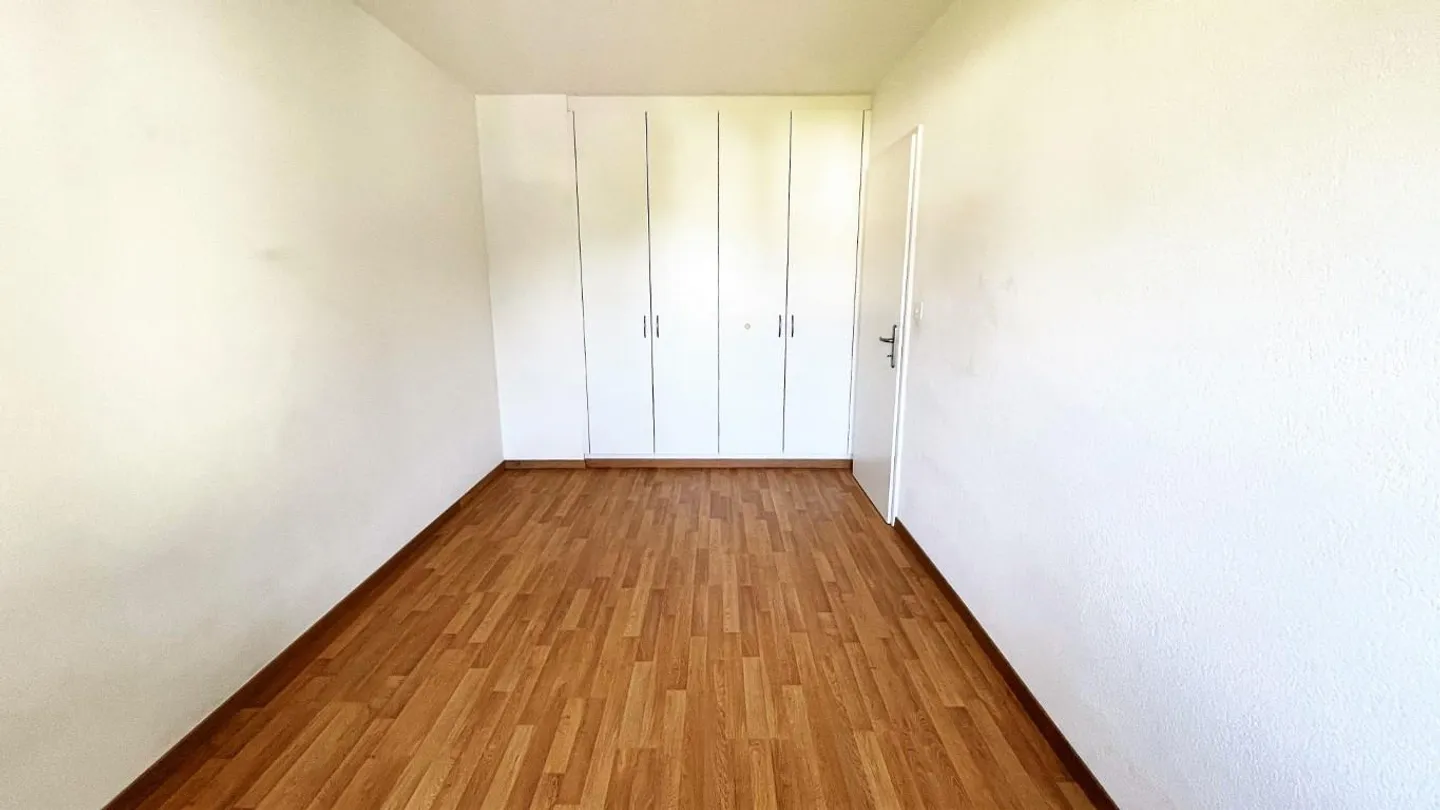 Appartement lumineux avec vue dégagée - Photo 5 sur 9