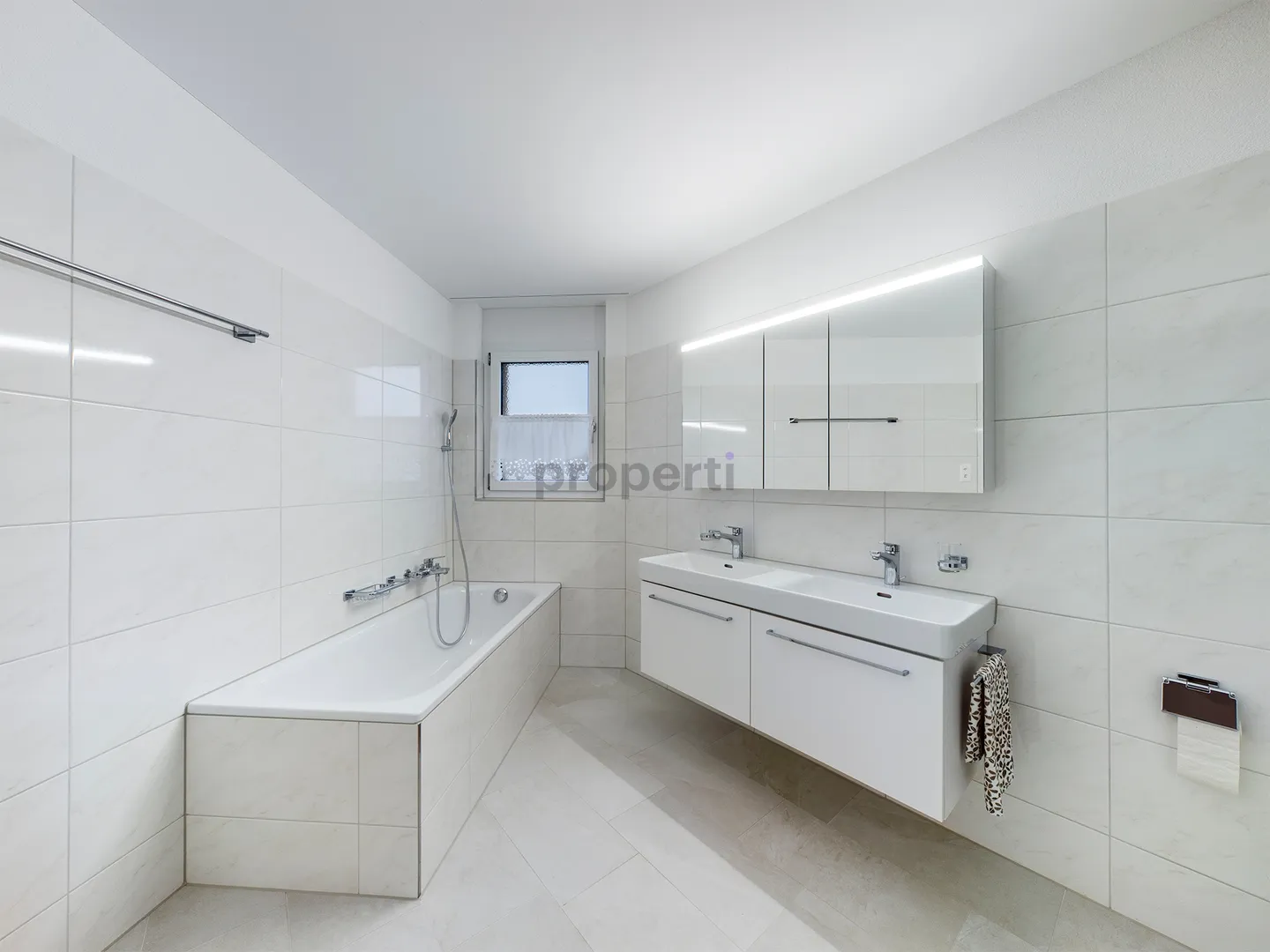 Stepped apartment for rent - Photo 7 of 8