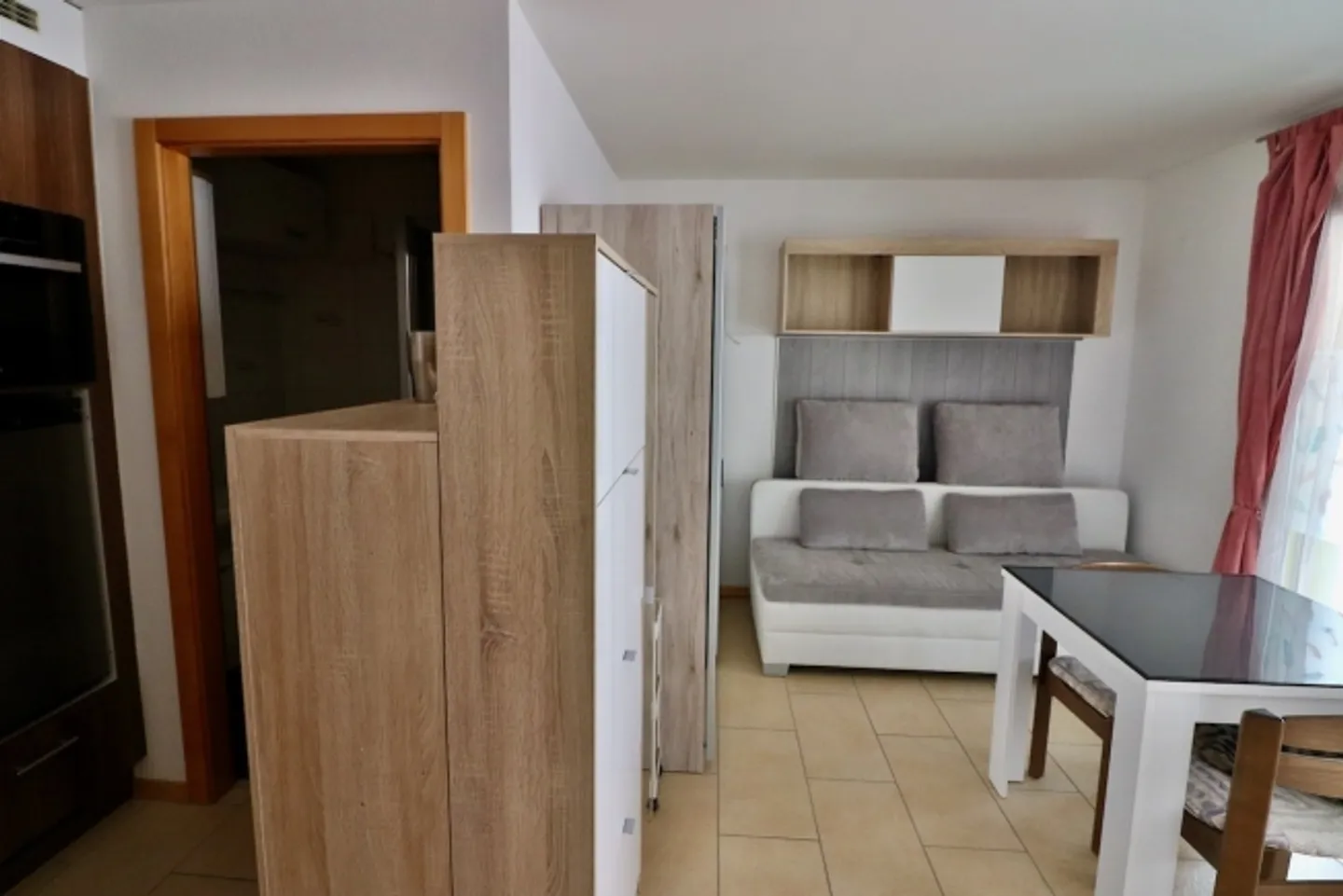 1.5 ROOM APARTMENT IN SAILLON (VS), FURNISHED - Photo 2 of 8