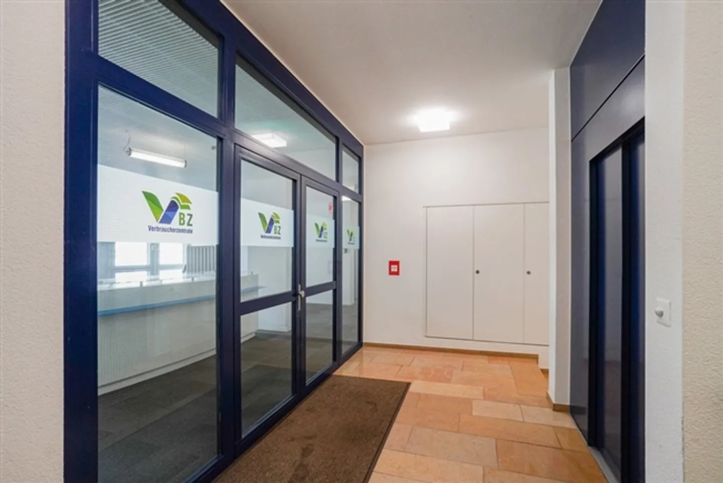 Your new and central location in Olten - Photo 2 of 5