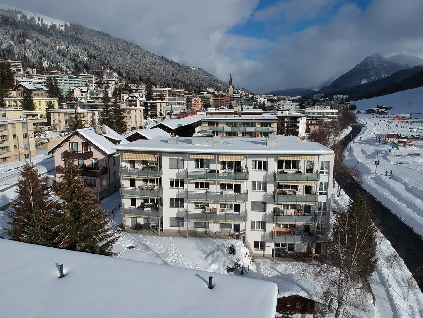 1-Room Apartment Davos - Photo 1 of 7