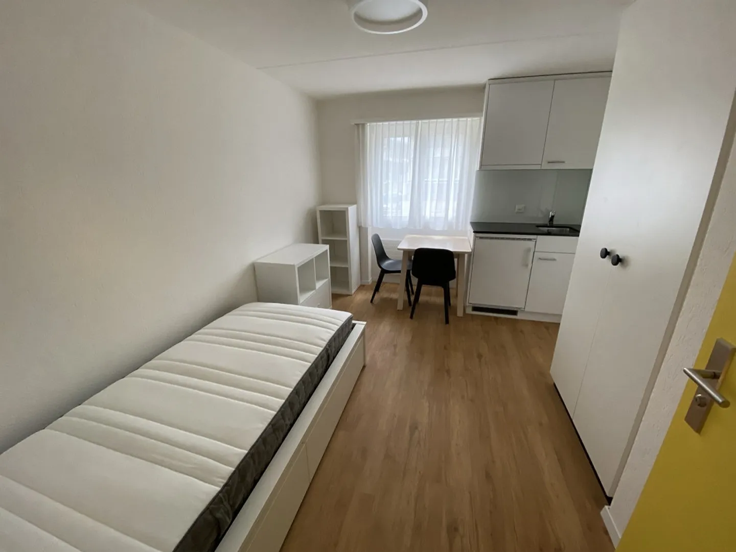 1-Room Apartment Davos - Photo 3 of 7