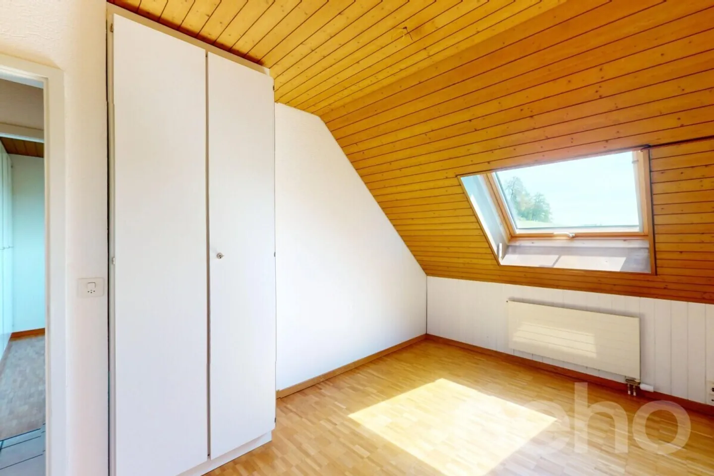 Casa angolare di 6,5 stanze in posizione attraente - Foto 10 di 12