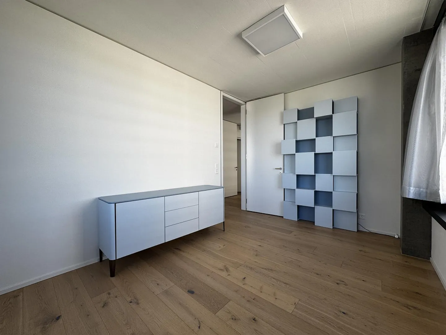 Modernes Apartment mit atemberaubendem Blick - Foto 4 von 6