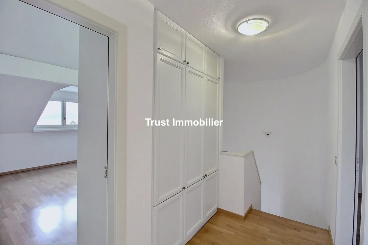 5005. Duplex penthouse apartment with stunning views in Villeneuve - Photo 17 of 23