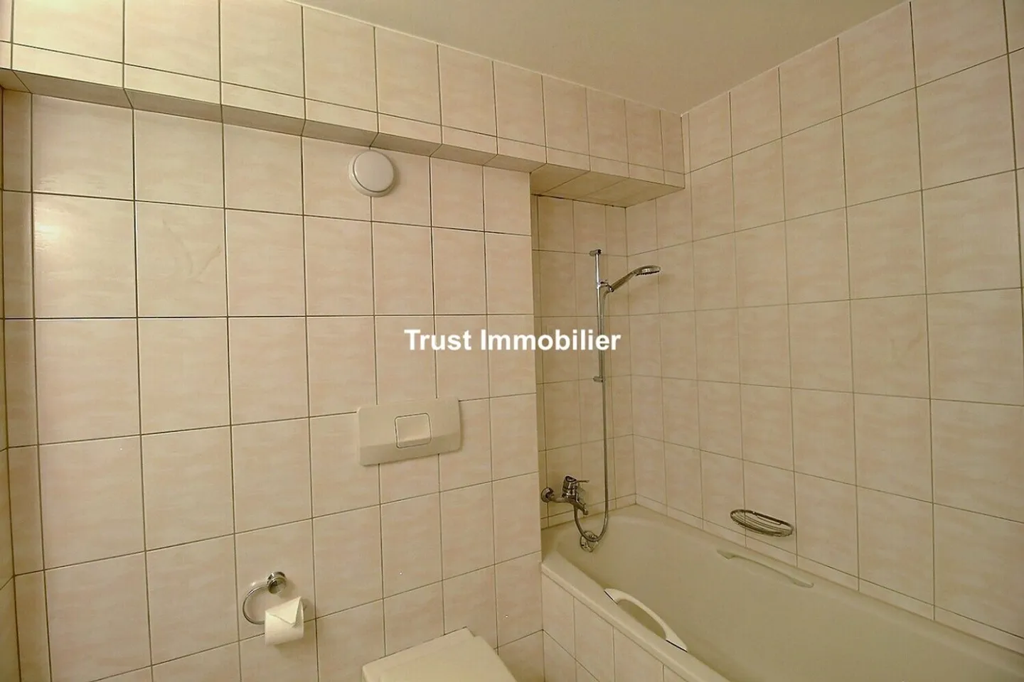 5005. Duplex penthouse apartment with stunning views in Villeneuve - Photo 20 of 23