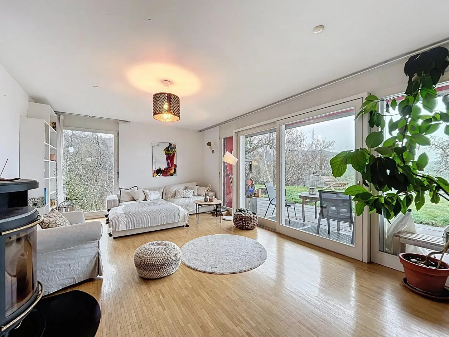 Appartement de quatre pièces au rez-de-chaussée ! - Photo 6 sur 11