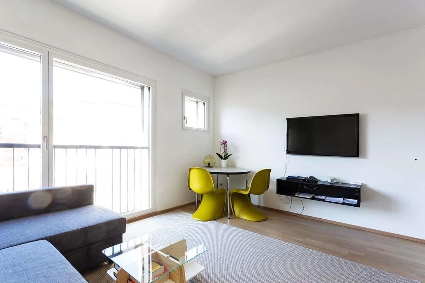 Rif. 2646 Lugano ampio monolocale arredato - Foto 5 di 8