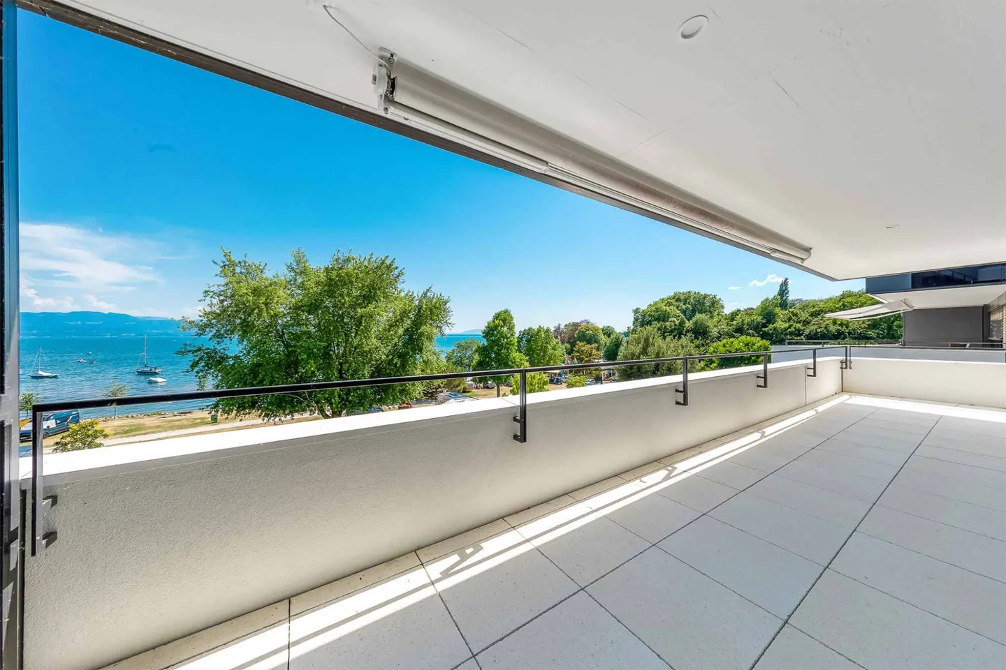 Lussuoso appartamento di 4,5 stanze con balcone coperto - Foto 8 di 13