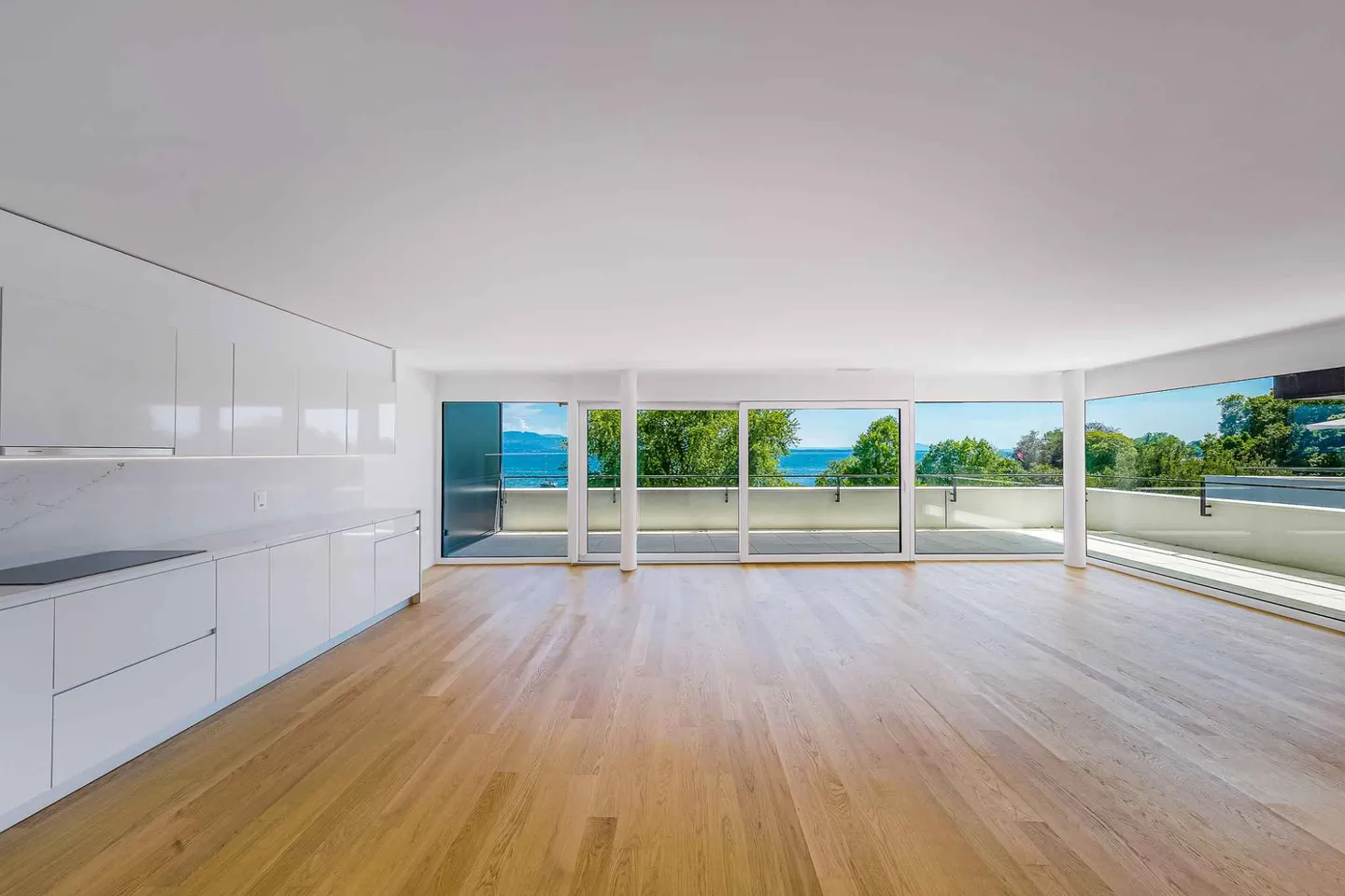 Lussuoso appartamento di 4,5 stanze con balcone coperto - Foto 1 di 13