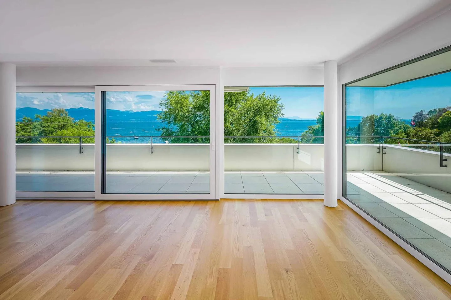 Lussuoso appartamento di 4,5 stanze con balcone coperto - Foto 2 di 13