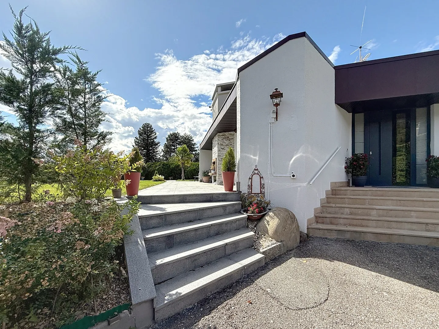 Maison 9 pièces - Photo 3 sur 13