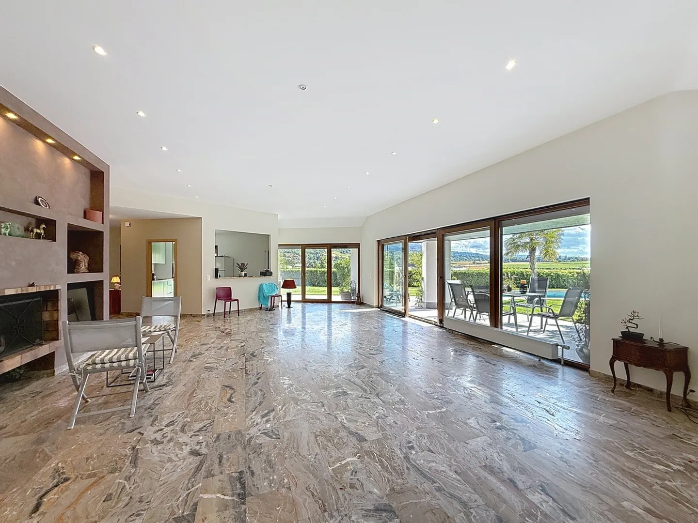 Maison 9 pièces - Photo 5 sur 13