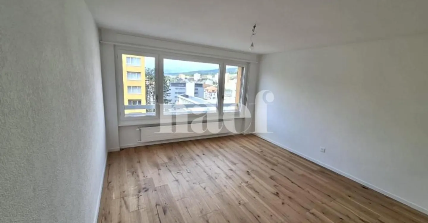 RENOVE - Helle 3,5-Zimmer-Wohnung - Foto 2 von 7