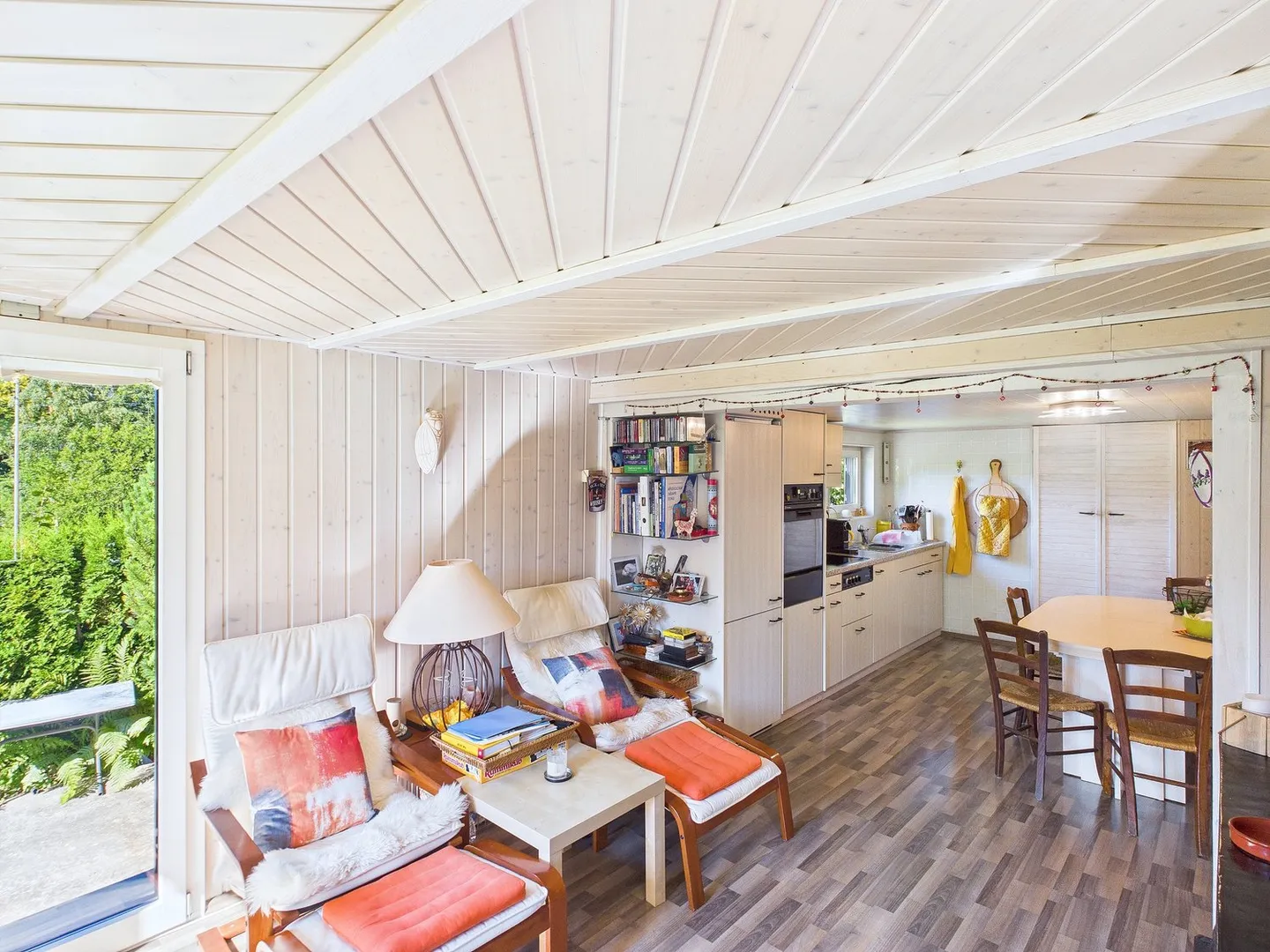 Chalet confortable avec garage et abri - Photo 8 sur 14