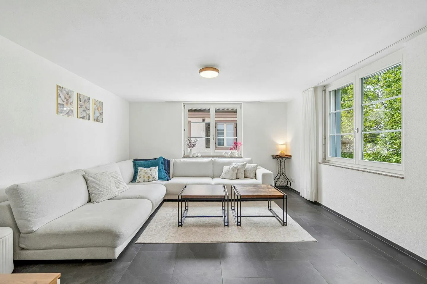 4.5 Room Maisonette Apartment in a Central Location in Wald - Photo 4 of 12