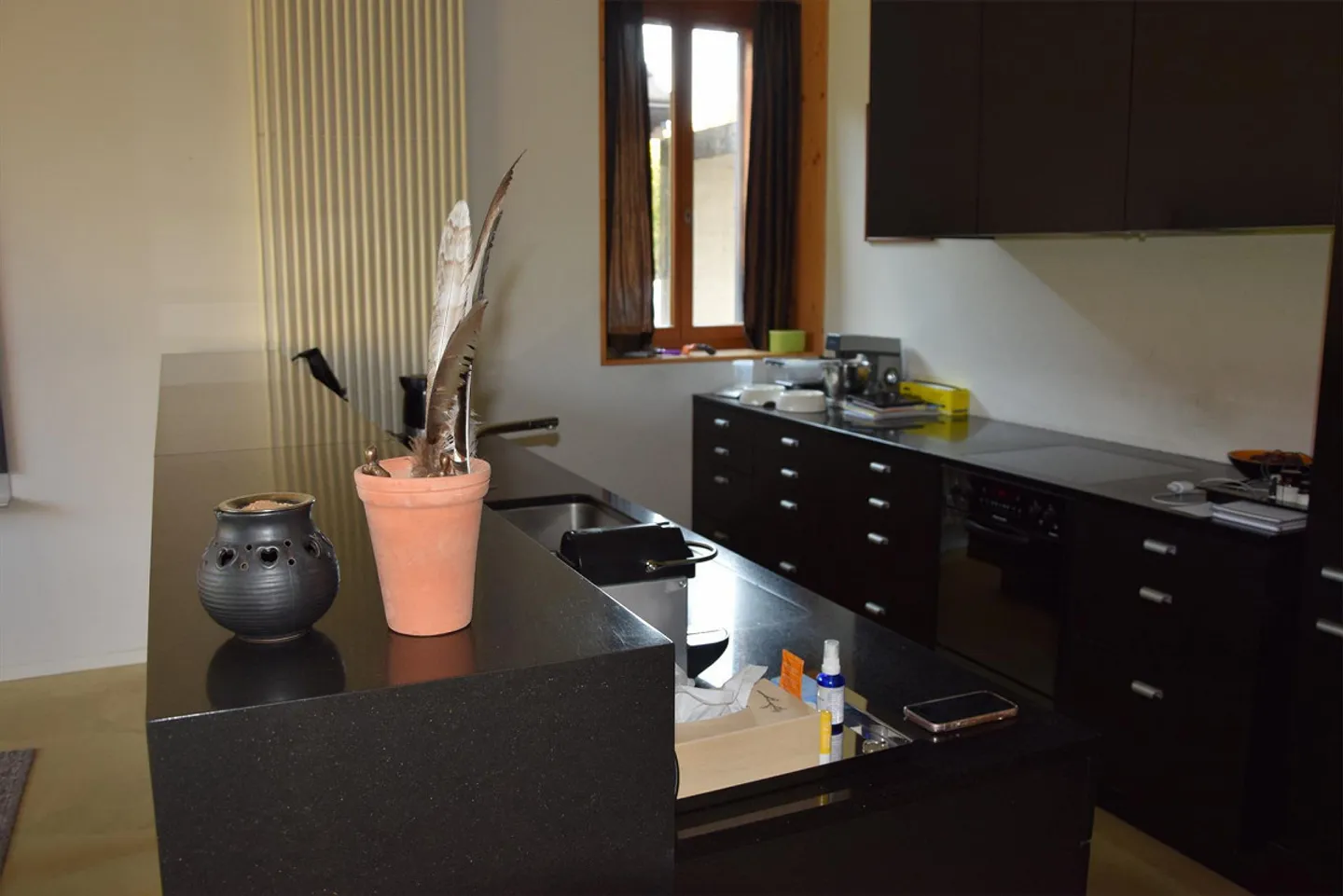 Merveille écologique de l'espace avec carport/bâtiment annexe - Photo 9 sur 18