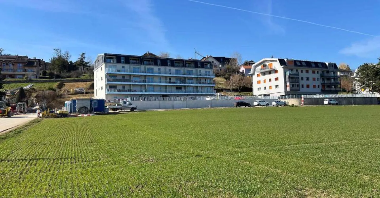 Magnifico appartamento nuovo di 4½ al piano superiore con balcone e vista libera - Foto 8 di 8