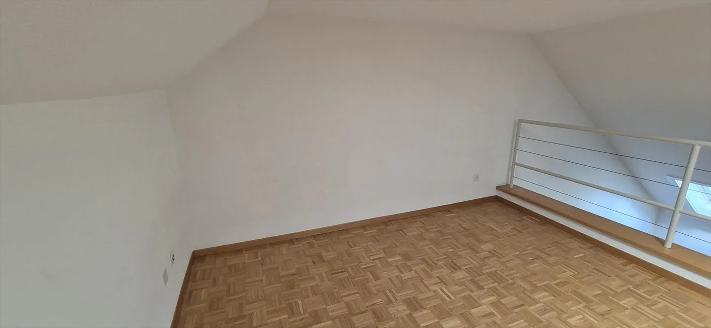 Bel appartamento di 3 stanze di 116M2, in soppalco a 100m dal lago - Foto 7 di 8